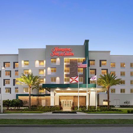 Hampton Inn & Suites Miami, Kendall, Executive Airport Country Walk Екстер'єр фото