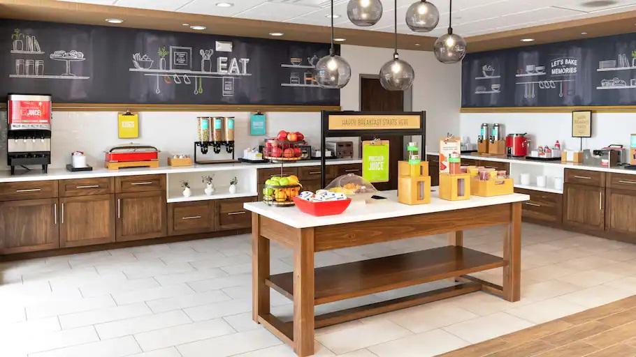 Hampton Inn & Suites Miami, Kendall, Executive Airport Country Walk Екстер'єр фото