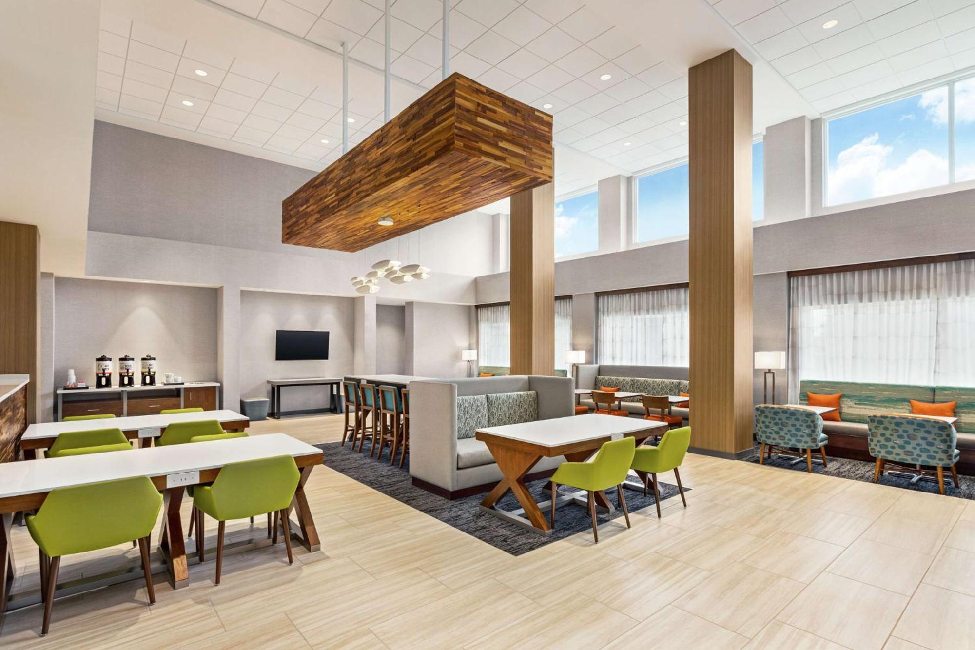 Hampton Inn & Suites Miami, Kendall, Executive Airport Country Walk Екстер'єр фото